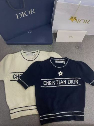 New Fashionable women's knitted sweater