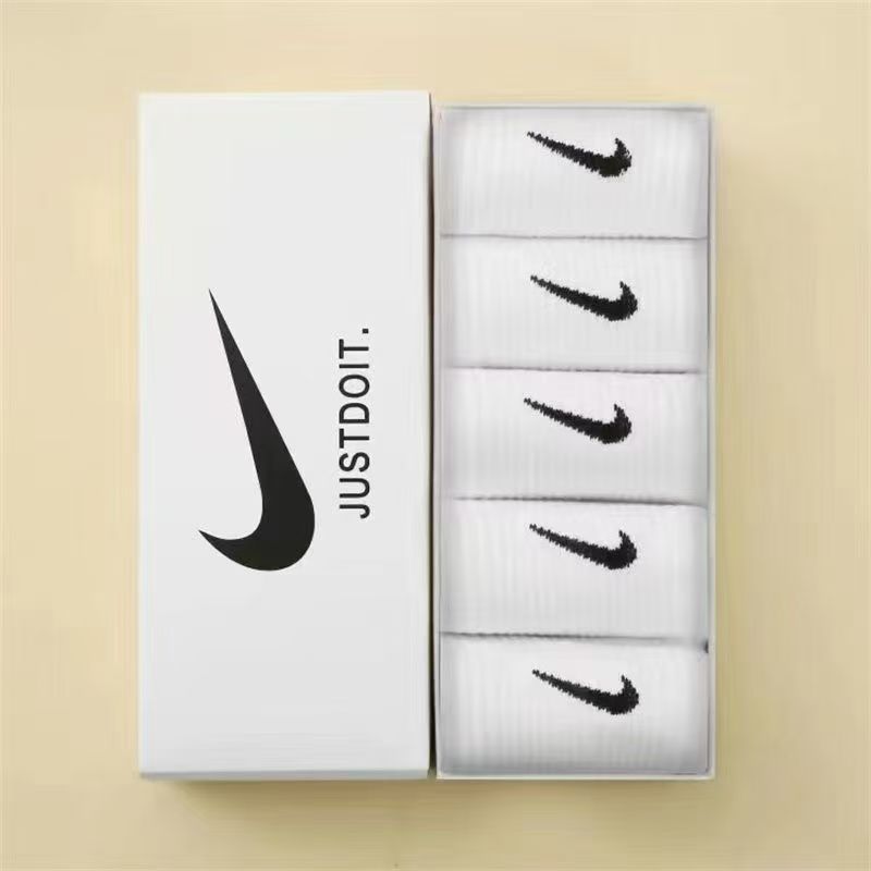 5pcs Men's and women's sports letter socks made of pure cotton, comfortable, breathable and casual