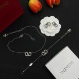 Hot style V edition  show  necklace joker   necklace