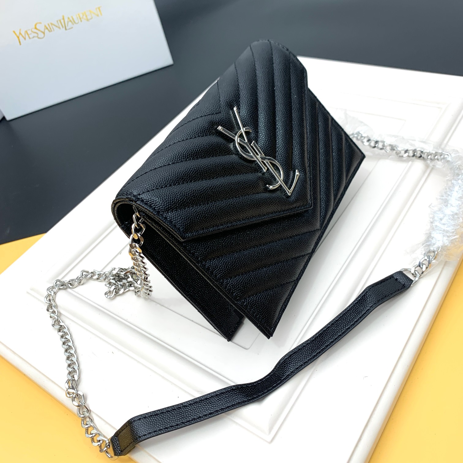 Ladies' fashion handbag single shoulder bag