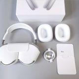 The new Max Bluetooth earphones are suitable for Apple's wireless physical noise reduction headset with high aesthetic value