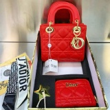 New gift boxes for women's bags, and card bags