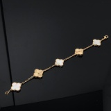 New Laser White Fritillaria Five Flower Bracelet