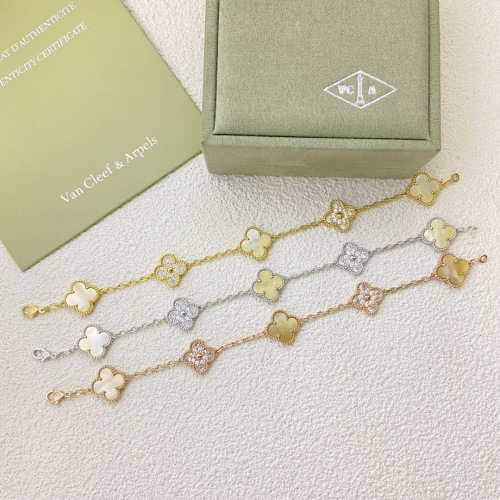 Snow White Clover Diamond Bracelet