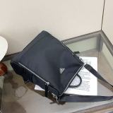 New Women's Bag Fashionable backbag