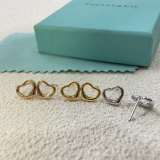 New hollow smooth heart-shaped earrings