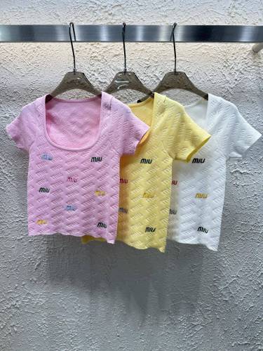 Spring and summer new embroidered letter U-neck knitted short sleeved shirt