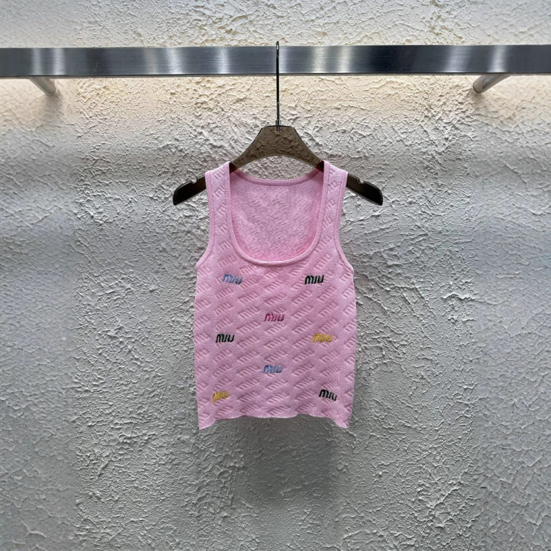 Spring and summer new embroidered letter U-neck knitted vest