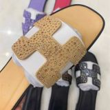 New fashionable women's slippers(WITHOUT BOX)