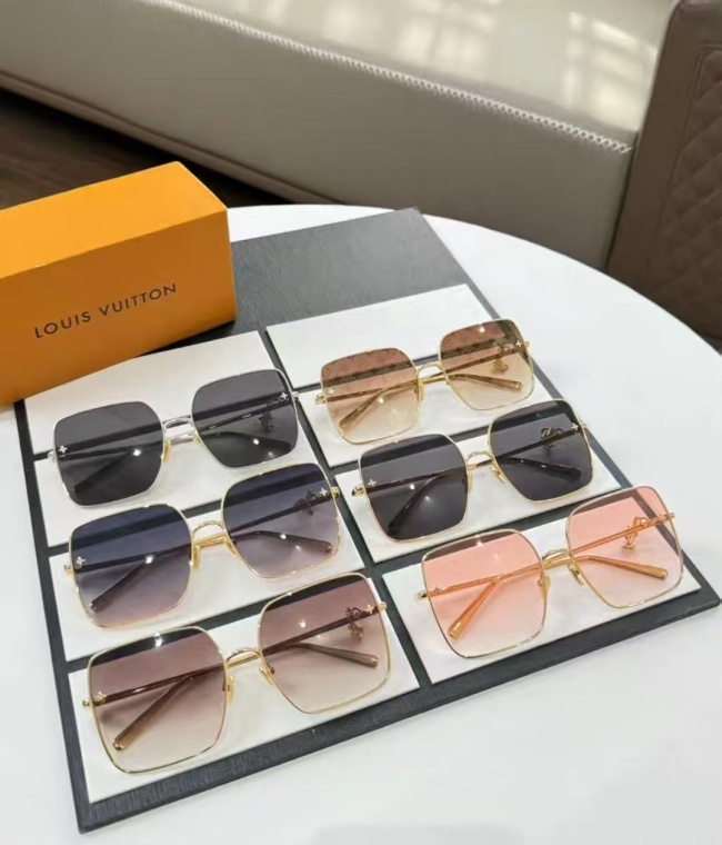 New Fashion Sunglasses Fashion Accessories(WITH BOX)