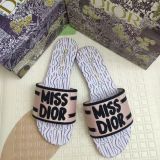 New arrivals of women's slippers(WITHOUT BOX)