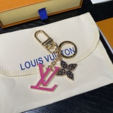 Fashion letter keychain