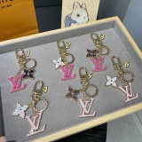 Fashion letter keychain