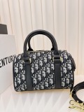 New fashionable women's shoulder bag