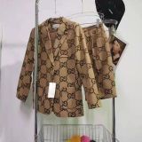 New fashionable suit