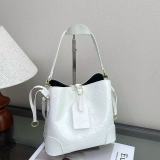 New handbag shoulder bag