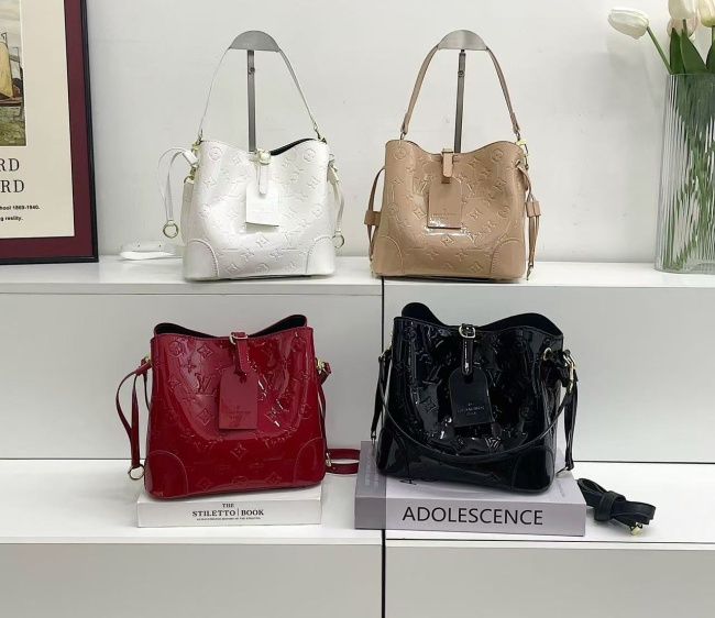 New handbag shoulder bag