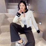 Winter college style slim   long sleeved knitted sweater