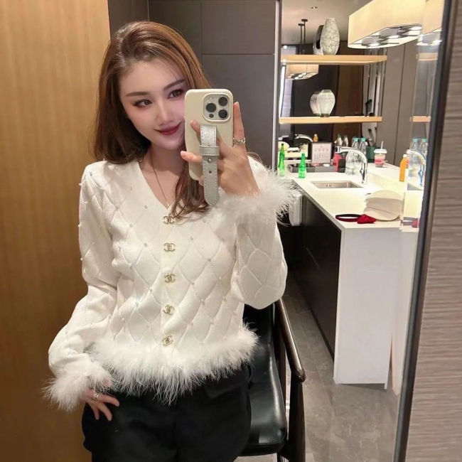 Winter college style slim   long sleeved knitted sweater