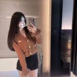 Winter college style slim   long sleeved knitted sweater