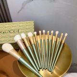 New Fashion Makeup Brush Set