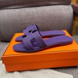 New fashionable women's slippers(WITHOUT BOX)