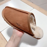 Newly arrived fashionable MEN'S and women's slippers