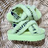 Newly arrived fashionable women's slippers