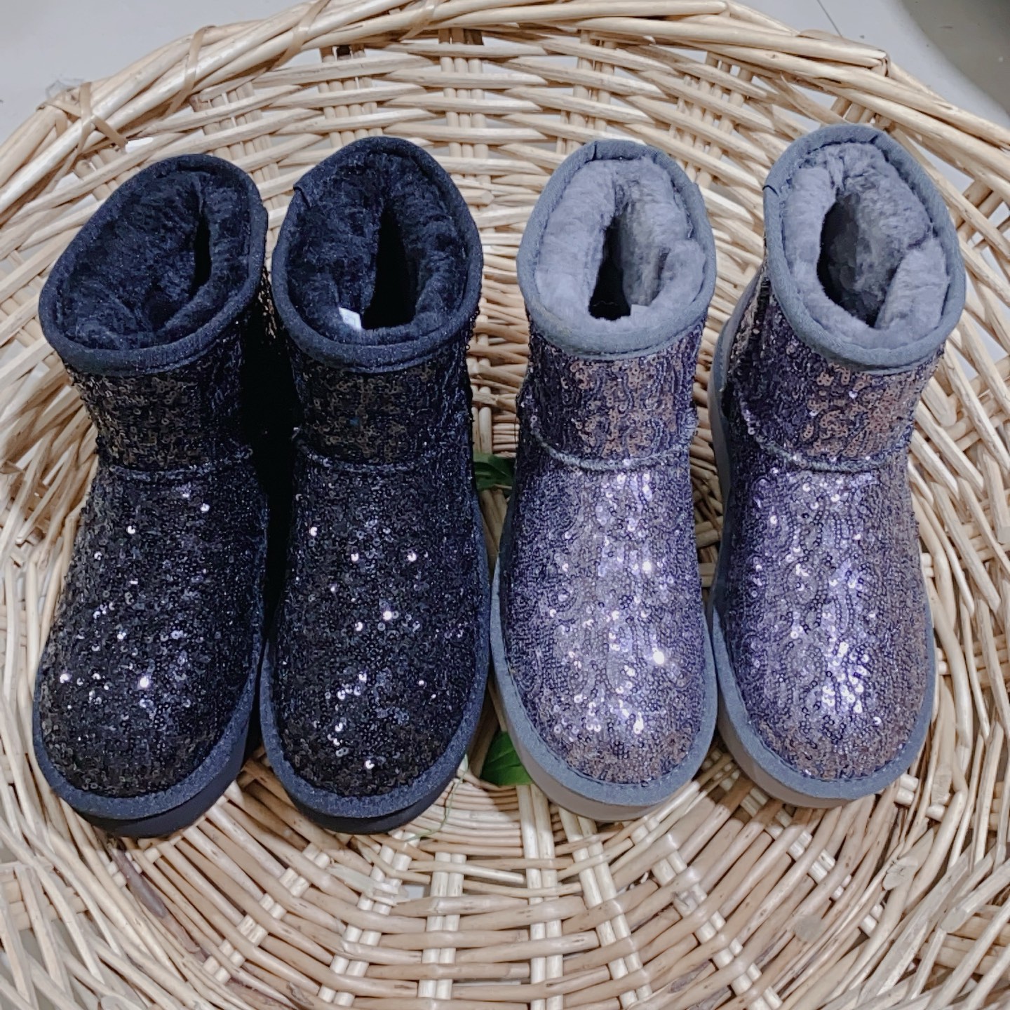 Winter new retro style thick soled fashion simple warm snow boots kids women's shoes(no box)