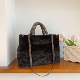 New Bag Fashionable bag