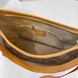 New Bag Fashionable bag