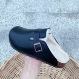 New Fashion Slippers(no box)