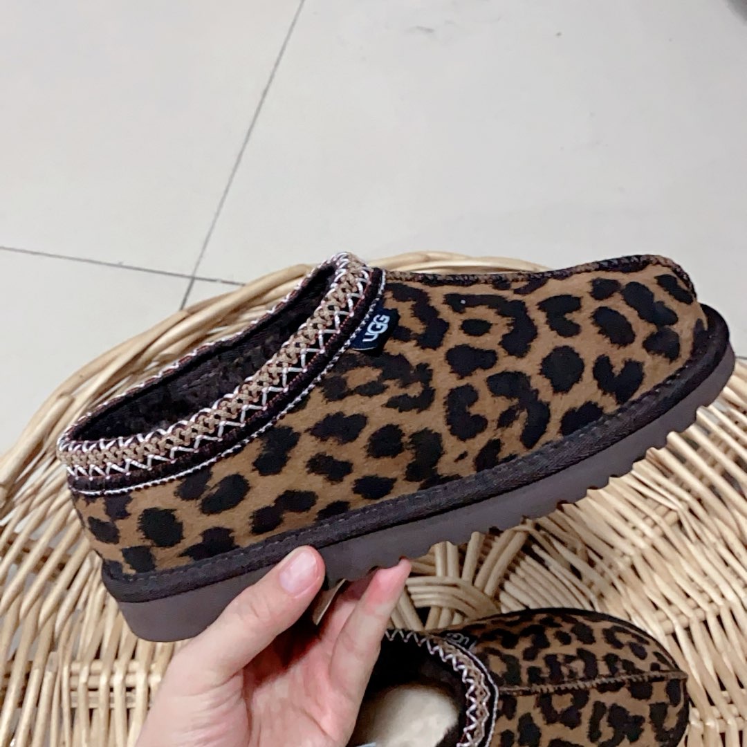Winter new retro style thick soled fashion simple warm snow boots kids women's shoes(no box)