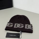 Street Fashion  labeling woolen hat autumn and winter  wild knitted cold hat men and women