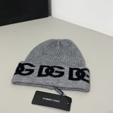 Street Fashion  labeling woolen hat autumn and winter  wild knitted cold hat men and women
