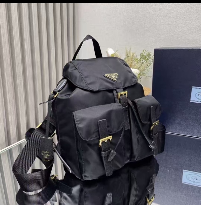 New Women's Bag Fashionable backbag(NO box)