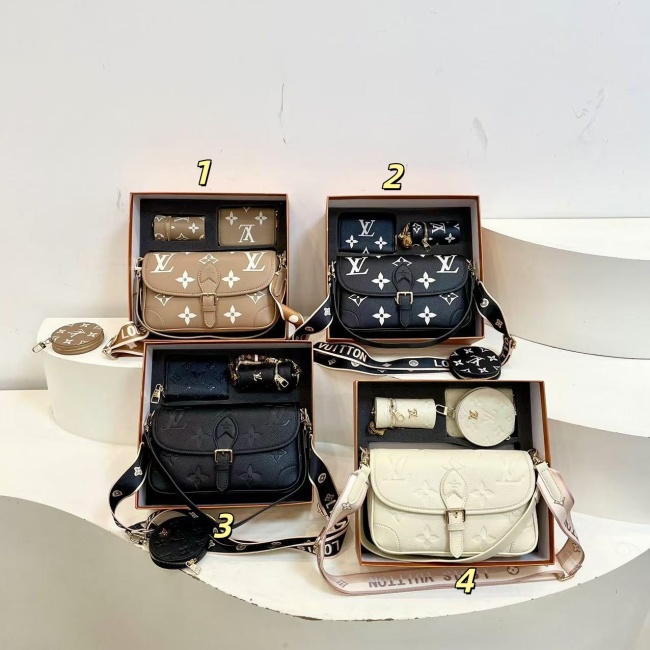 Latest gift box set, fashionable shoulder bag card bag combination, full set of plastic packaging (with box)