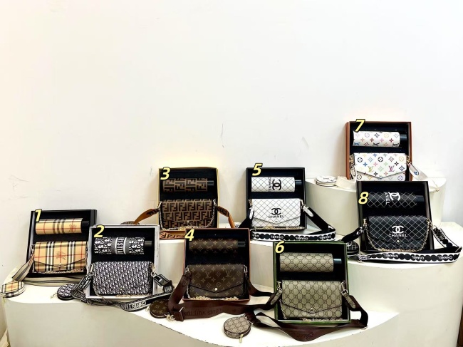 Latest gift box set, fashionable shoulder bag card bag combination, full set of plastic packaging (with box)