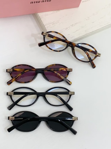 Fashion Glasses Fake Glasses Classics Sun Glasses Police Sunglasses For Women(WITH BOX)