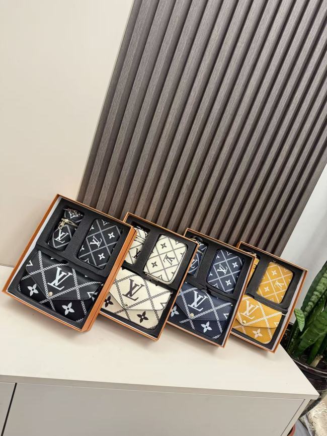 Latest gift box set, fashionable shoulder bag card bag combination, full set of plastic packaging (with box)