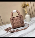 New fashionable women's shoulder bag