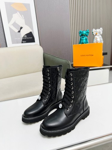 New fashionable leather boots(High quanlity)