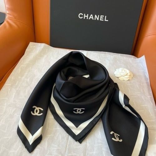 (gift with box)Newly arrived women's fashionable silk scarf(90*90)