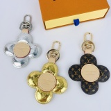 Fashionable pendant keychain