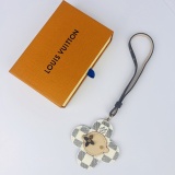 Fashionable pendant keychain