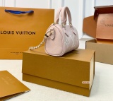 New Bag Fashionable bag(HIGHER WITH BOX)