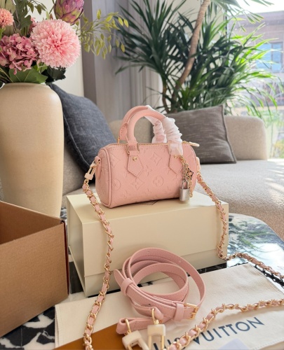 New Bag Fashionable bag(HIGHER WITH BOX)