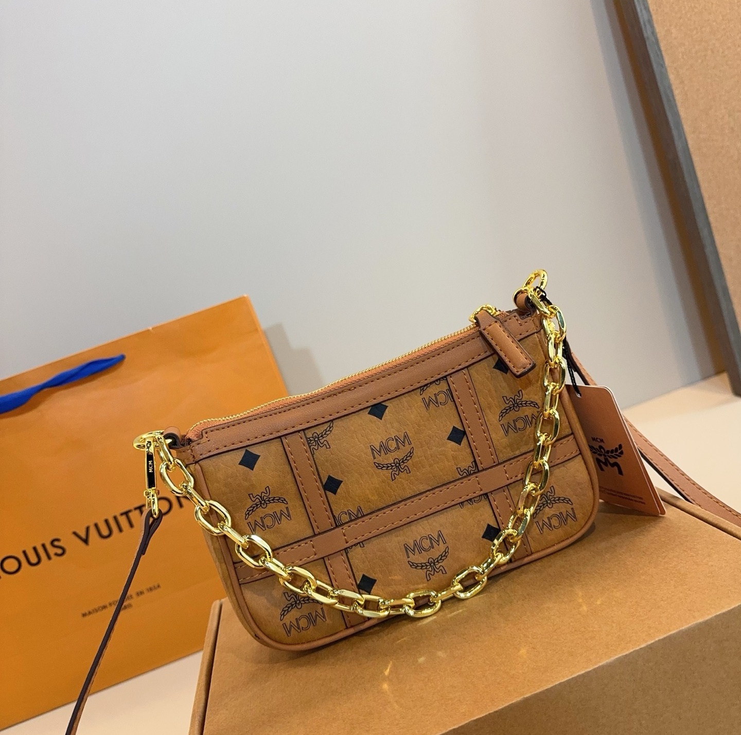 Ladies' fashion handbag single shoulder bag