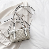 New Bag Fashionable bag