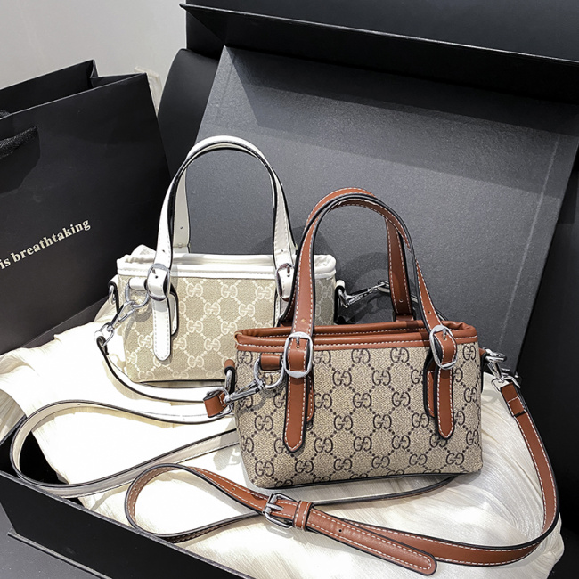 New Bag Fashionable bag